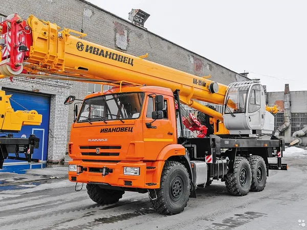 Автокран Ивановец КС-45717-2