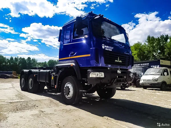 Седельный тягач МАЗ 643228-8570-012