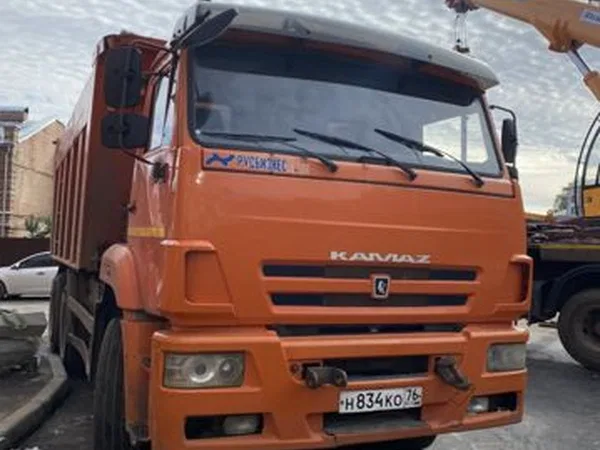 Самосвал КамАЗ