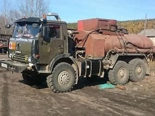 Бензовоз КамАЗ 43101 АТЗ