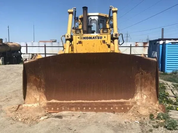 Гусеничный бульдозер Komatsu D155A-5