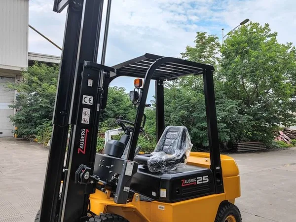 Вилочный погрузчик Zauberg CPCD25XC5C