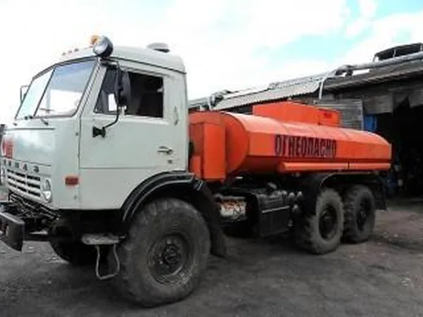 Бензовоз КамАЗ 43101 АТЗ
