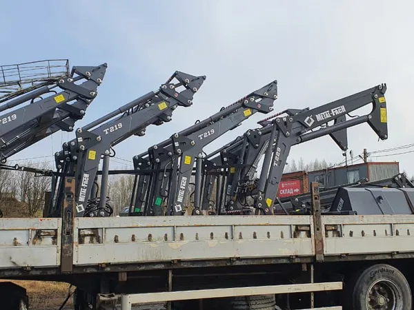 Навесной погрузчик (КУН) Metal-Fach T-219/2