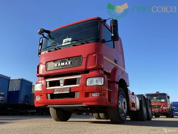 Седельный тягач КамАЗ 65806