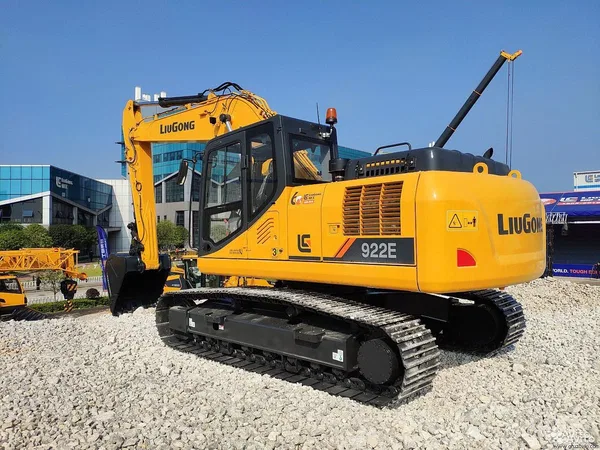 Гусеничный экскаватор LiuGong CLG922E