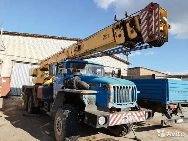 Автокран Челябинец КС-45721 на шасси УРАЛ 4320