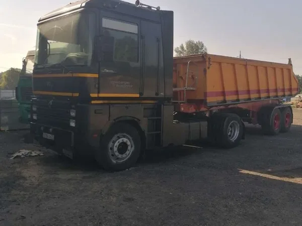 Седельный тягач Renault Magnum