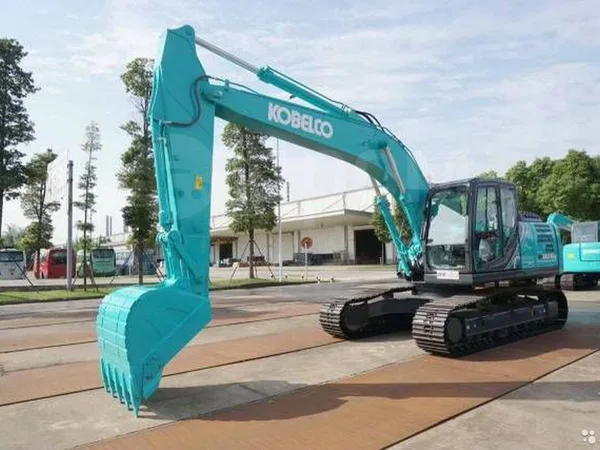 Гусеничный экскаватор Kobelco SK210LC-10