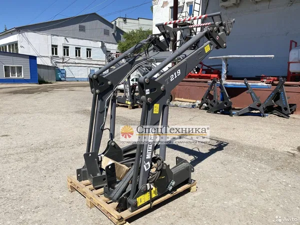 Навесной погрузчик (КУН) Metal-Fach T-219