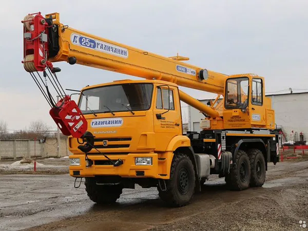 Автокран Галичанин КС-55713-5Л на шасси КамАЗ 43118