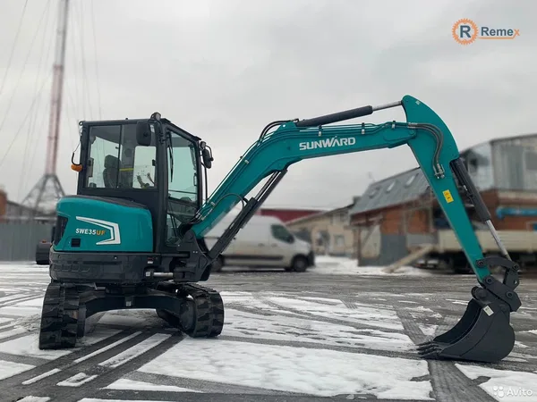 Мини-экскаватор Sunward SWE 35UF
