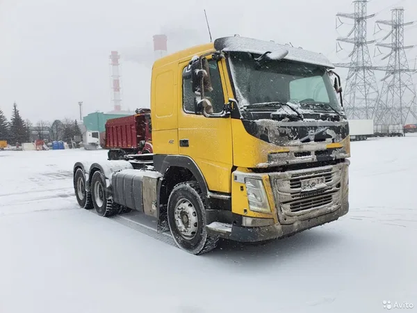 Седельный тягач Volvo FM Track