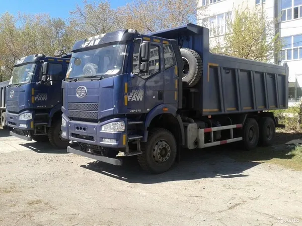 Самосвал FAW J6 CA3250
