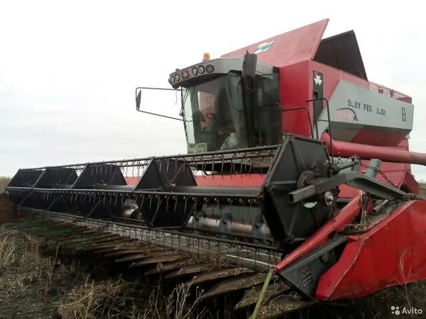 Зерноуборочный комбайн Massey Ferguson 7278