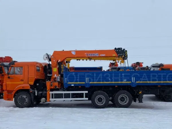 Бортовой грузовик с КМУ КамАЗ 65115