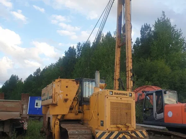 Трубоукладчик Daifeng DGY 90