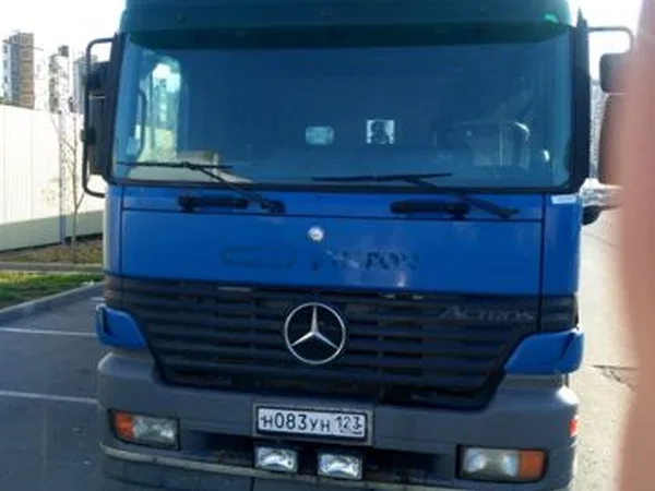 Седельный тягач Mercedes-Benz Actros 1843