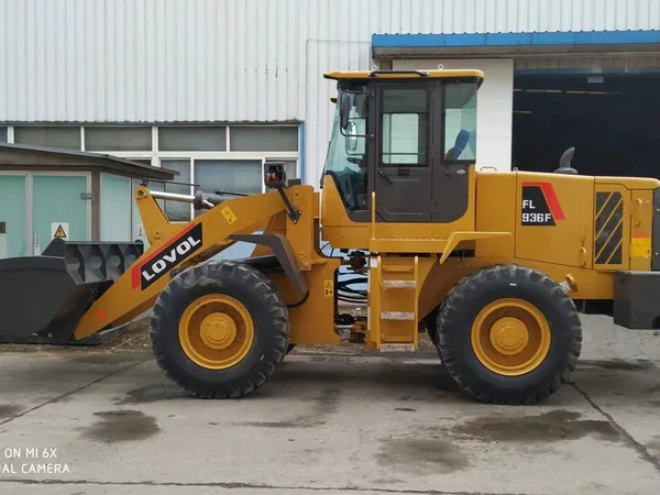 Фронтальный погрузчик Foton Lovol FL936F-II