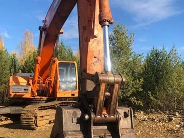 Гусеничный экскаватор Doosan 340DX