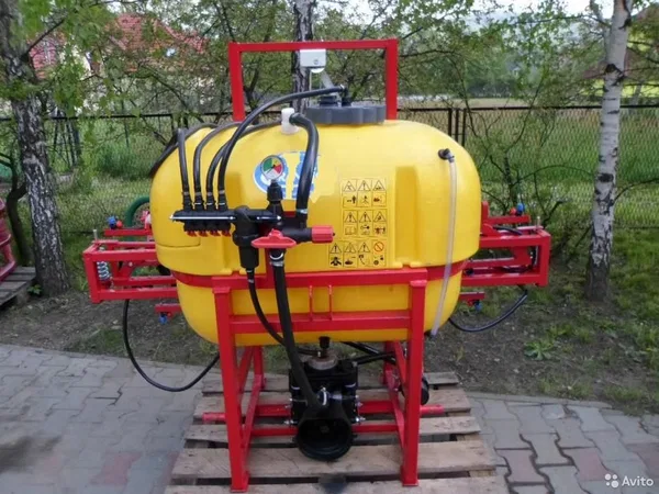 Навесной опрыскиватель Demarol 200-400 л.