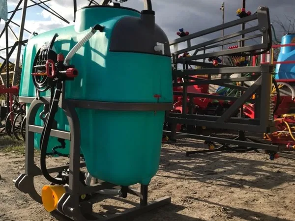 Навесной опрыскиватель Mv-Groupp OGR 600-1000 л