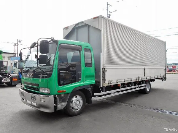 Грузовой фургон Isuzu Forward (F-Series)