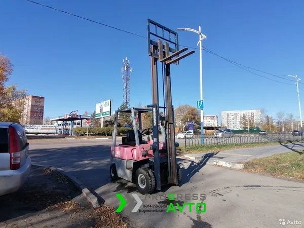 Вилочный погрузчик Nissan NJ01A15
