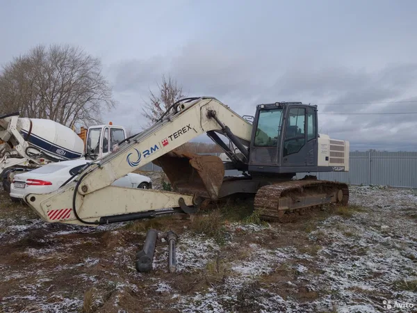 Гусеничный экскаватор RM-Terex TX210LC