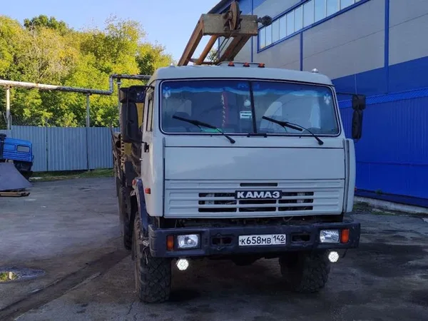 Мобильная буровая установка КамАЗ УРБ-2А2