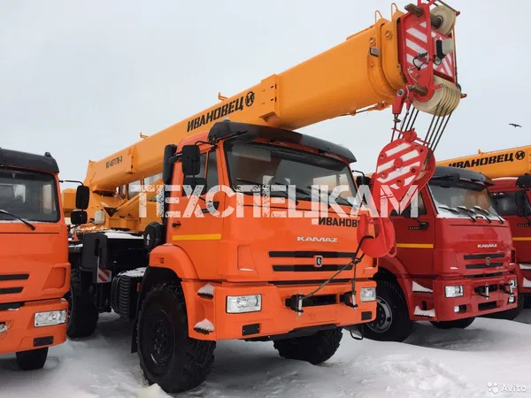 Автокран Ивановец КС-45717К-3 на шасси КамАЗ 43118