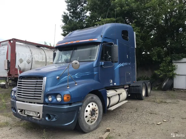 Седельный тягач Freightliner Century Class