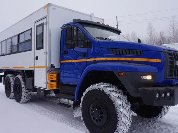 Вахтовый автобус УРАЛ Next "Берлога" 26 мест, 6х6