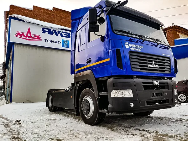 Седельный тягач МАЗ 5440C9-570-031