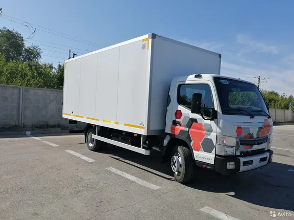 Изотермический фургон Mitsubishi Fuso Canter TF