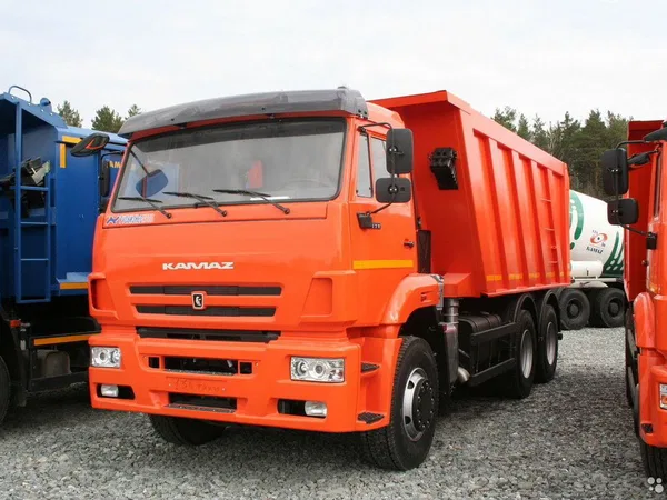 Самосвал КамАЗ 6520-26012-53