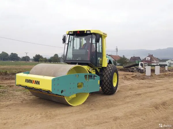 Грунтовый каток Ammann ASC 150D