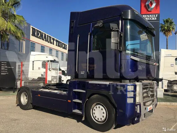 Седельный тягач Renault Magnum
