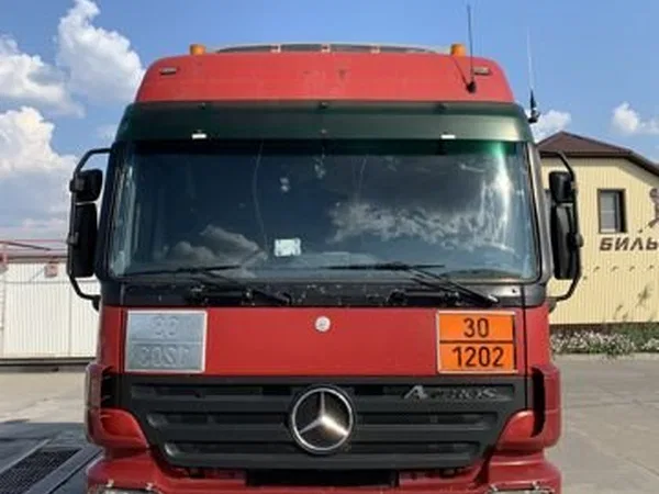 Седельный тягач Mercedes-Benz Actros 1841