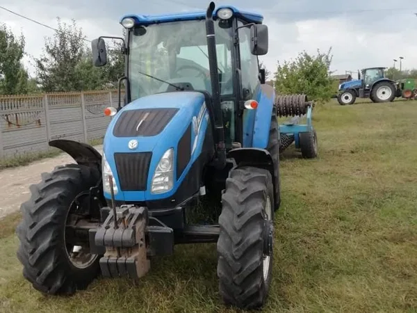 Трактор New Holland TD5.110