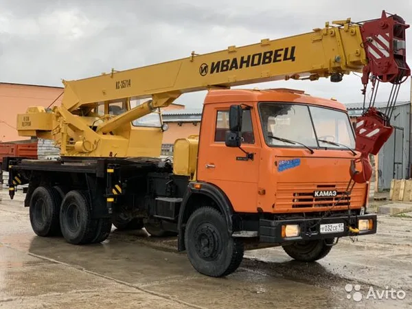 Автокран Ивановец