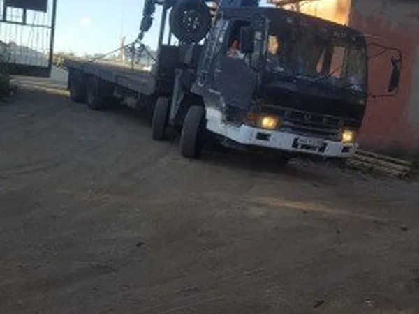 Бортовой грузовик с КМУ Mitsubishi Fuso