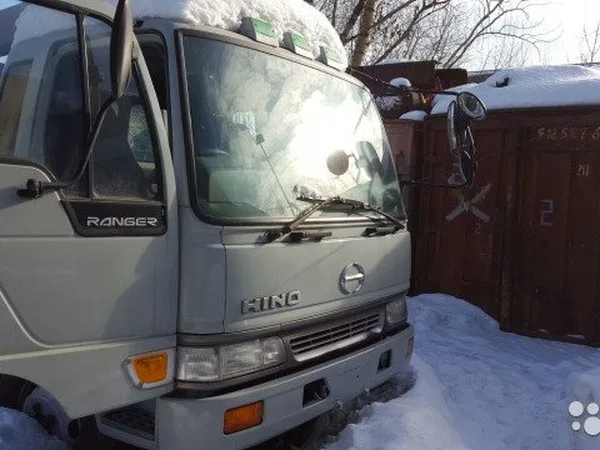 Бортовой грузовик с КМУ HINO Ranger
