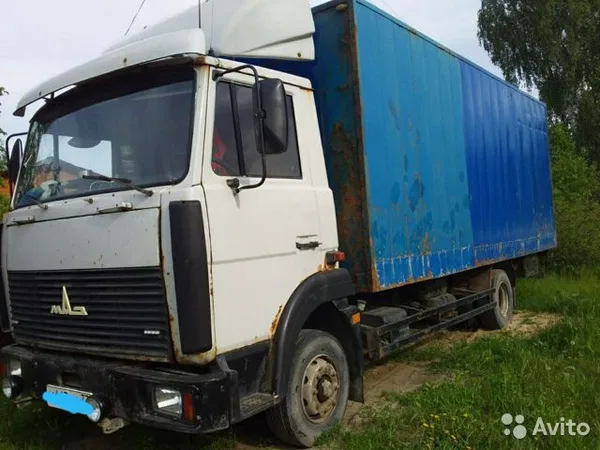 Грузовой фургон МАЗ Зубренок