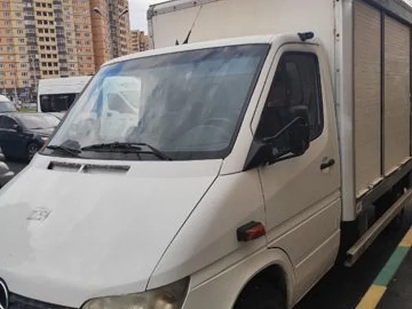 Грузовой фургон Mercedes-Benz Sprinter