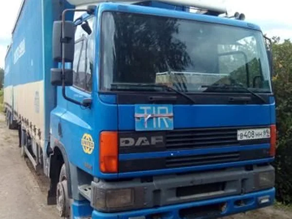 Тентованный грузовик DAF CF 75