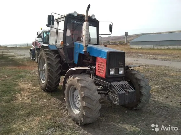 Трактор МТЗ Беларус 1221