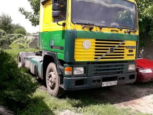 Седельный тягач Volvo F 12