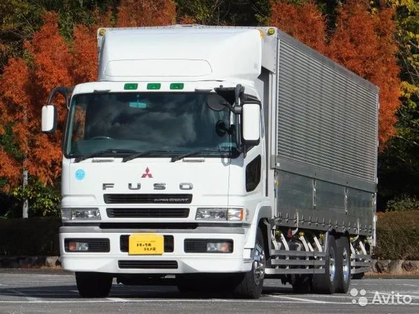 Грузовой фургон Mitsubishi Fuso Super Great