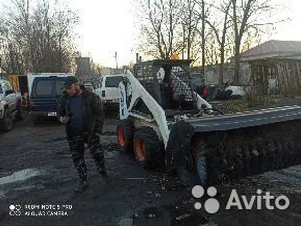 Коммунальная щетка Bobcat гидравлическая